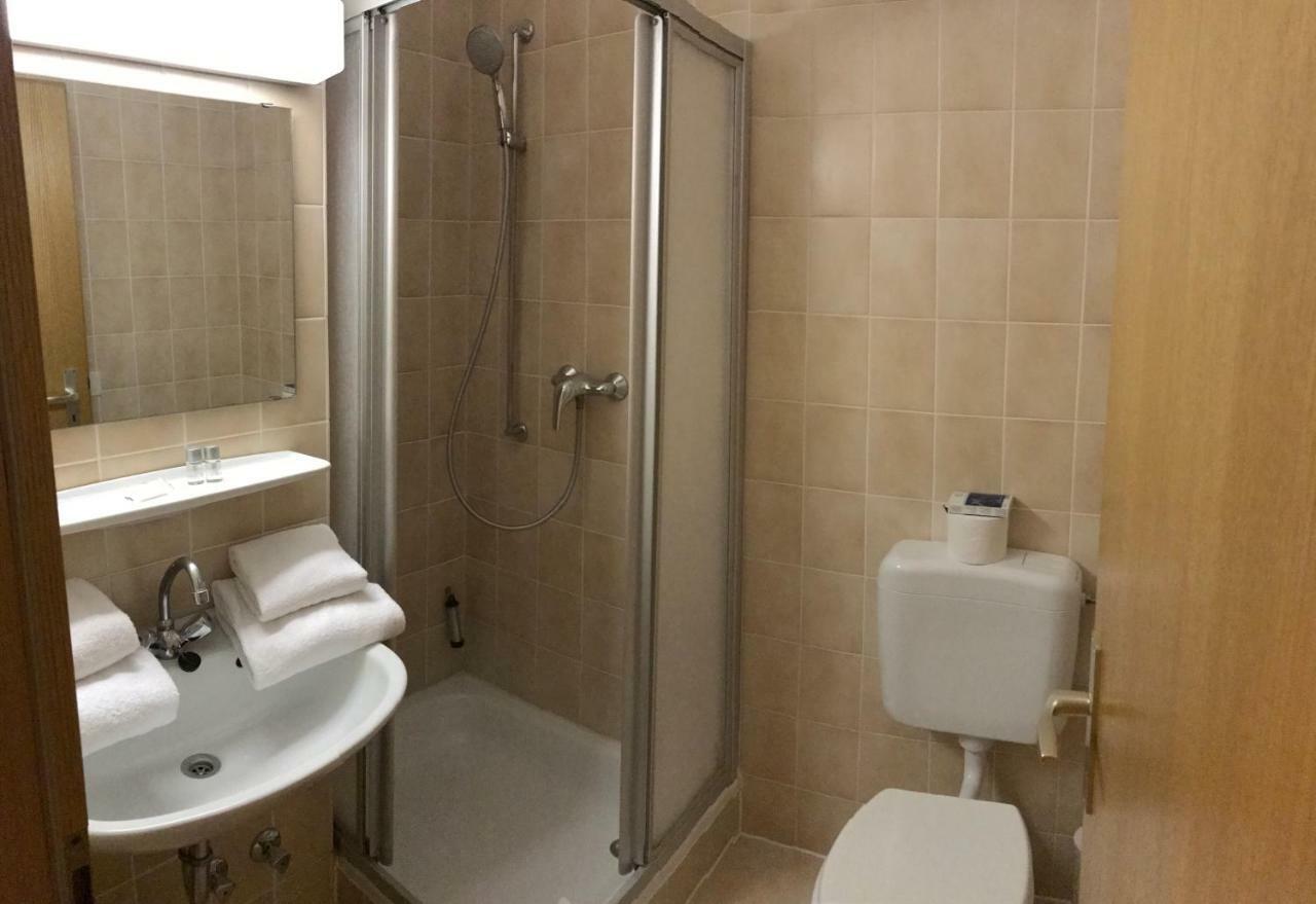 Gaestehaus Der Abtei Sayn Bendorf Ngoại thất bức ảnh
